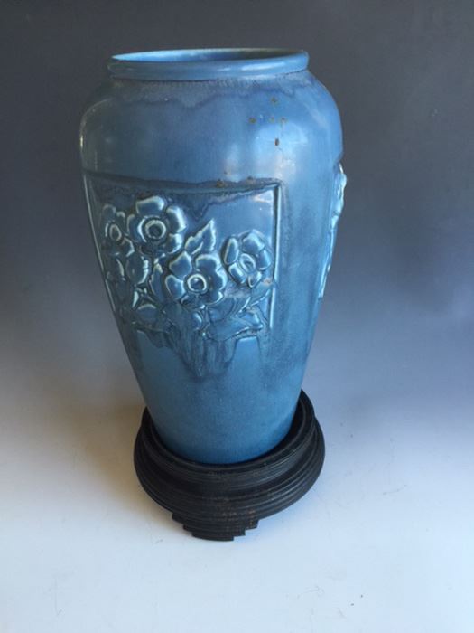 Rare Beautiful Blue Rookwood Vase, XX, Mold No. 2487 - Estimate $250 [Photo 4]