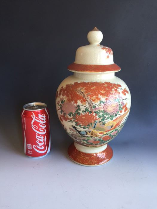 Large Japanese Satsuma Vase With Lid Signed [Photo 6]