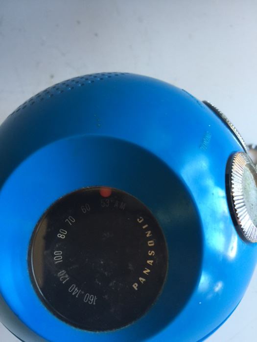 Blue Panasonic Panapet Spherical Radio [Photo 10]