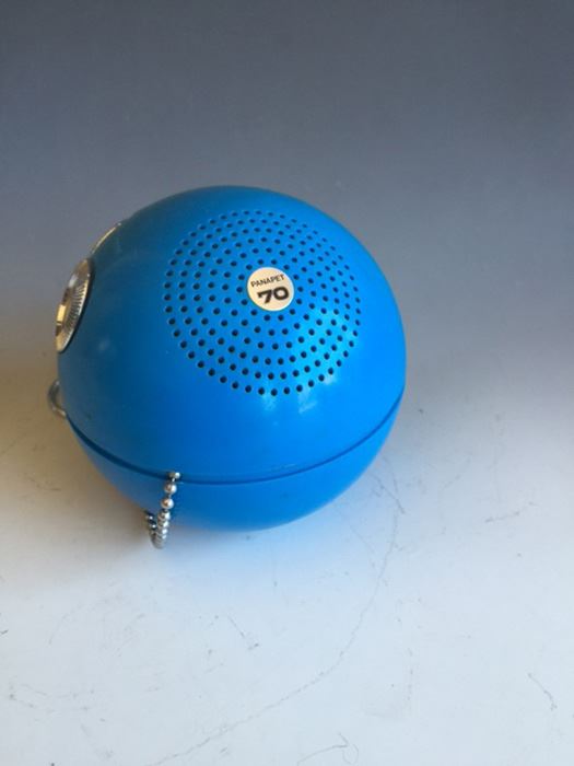 Blue Panasonic Panapet Spherical Radio [Photo 4]