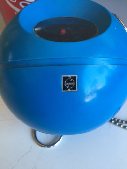 Blue Panasonic Panapet Spherical Radio [Photo 9]