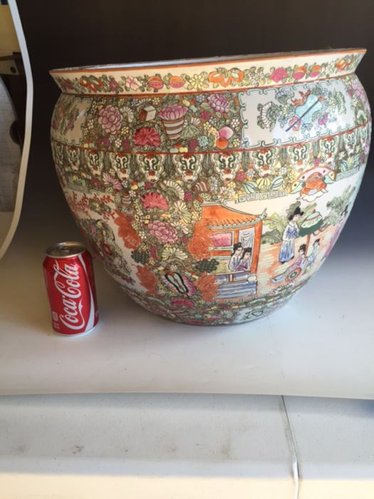 Vintage Chinese Fish Bowl Or Jardiniere Signed [Photo 5]