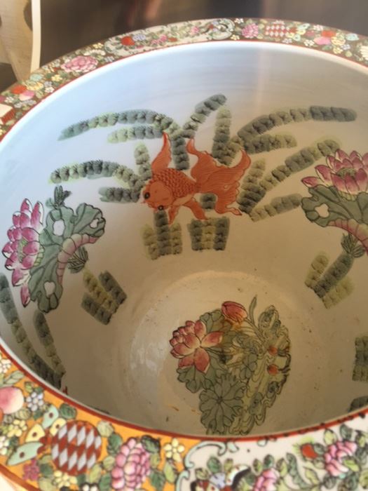 Vintage Chinese Fish Bowl Or Jardiniere Signed [Photo 6]