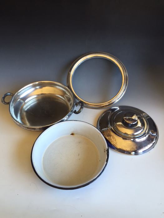 Silverplate Covered Bowl [Photo 5]