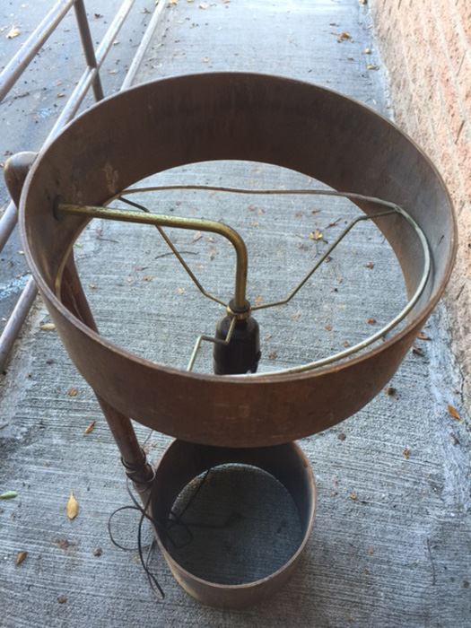 Mid-Century Modern Wooden Floor Lamp [Photo 2]