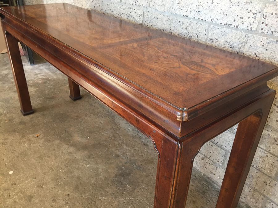 Asian Console Table [Photo 3]