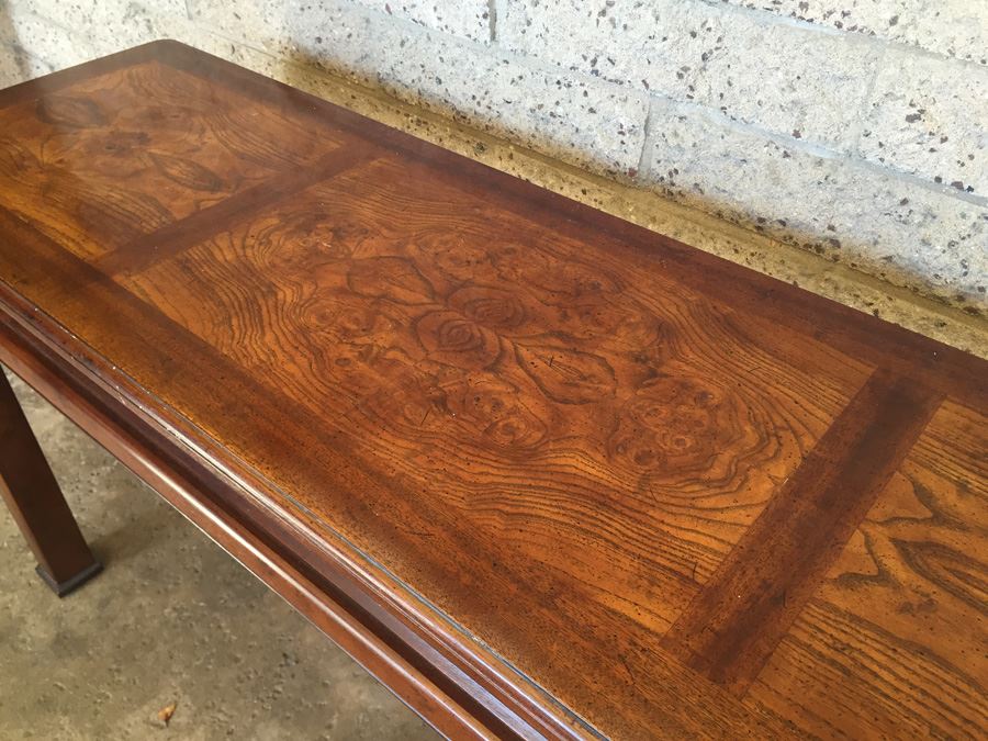 Asian Console Table [Photo 6]