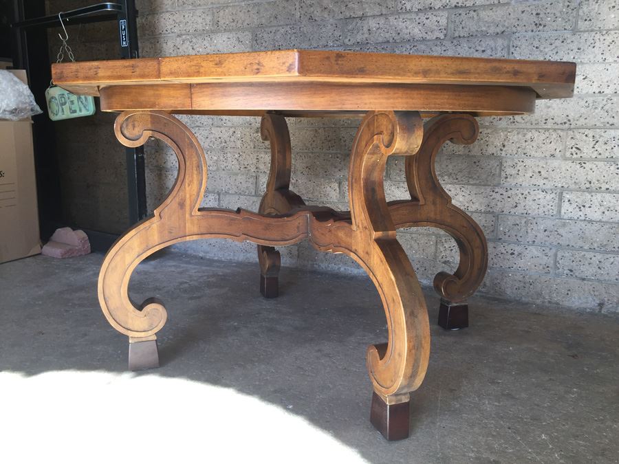 Drexel Dining Table With Two Leaves [Photo 7]