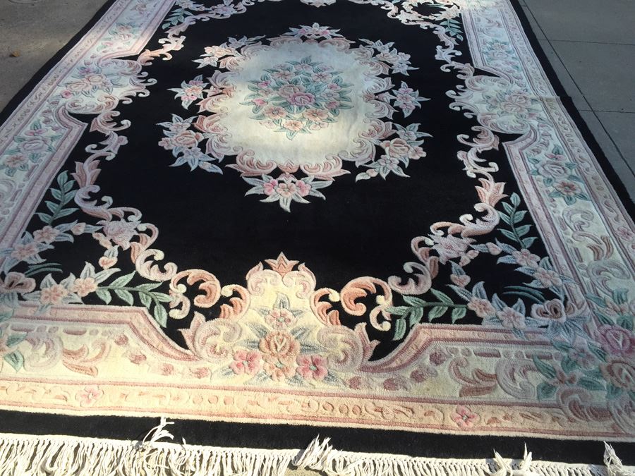 Large Chinese Wool Rug [Photo 6]