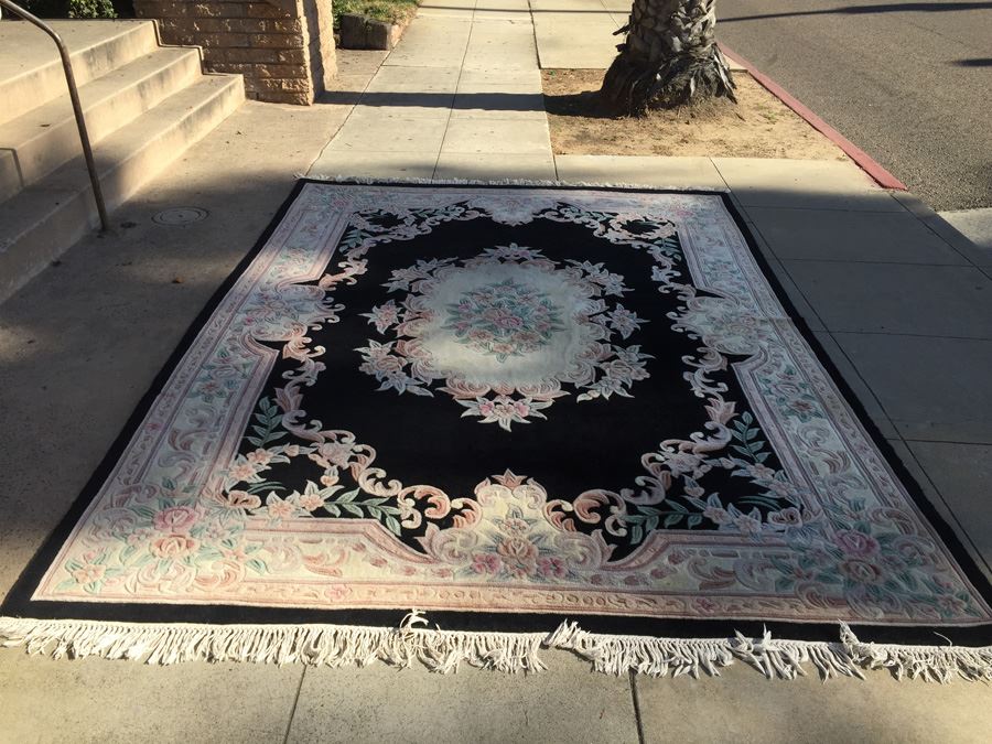 Large Chinese Wool Rug [Photo 1]