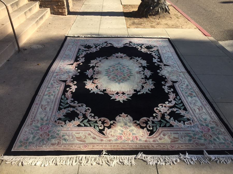 Large Chinese Wool Rug [Photo 5]