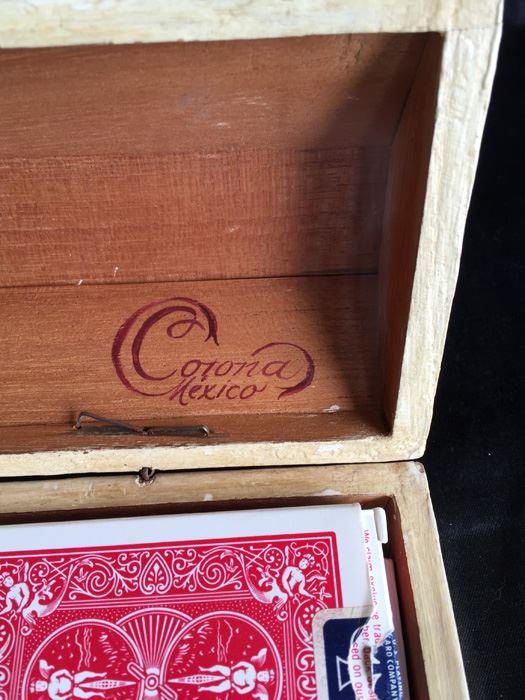 Mexican Hand Painted Box With Playing Cards [Photo 3]