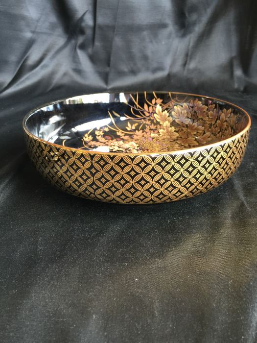 Vintage Asian Black And Gold Signed Bowl [Photo 3]