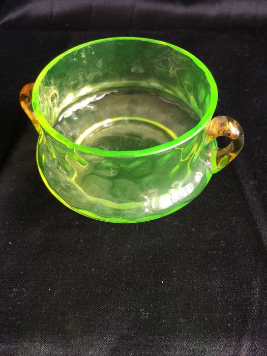 Vintage Green Vaseline Uranium Glass Double Handle Cup [Photo 2]