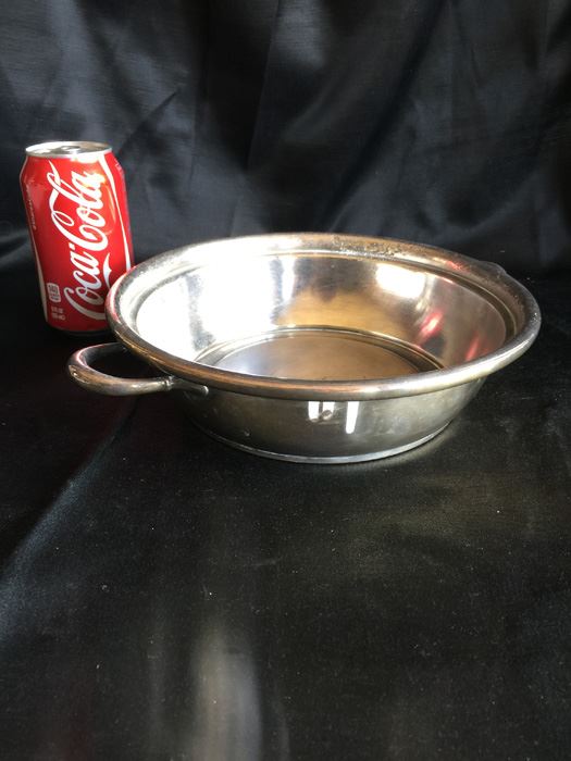 Antique Van Bergh Silverplate Bowl With Handles [Photo 2]