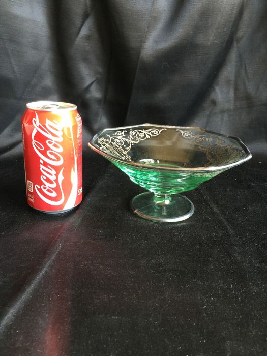 Footed Depression Glass Dish [Photo 2]