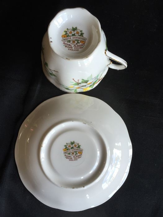 Royal Albert White Dogwood Cup And Saucer [Photo 3]